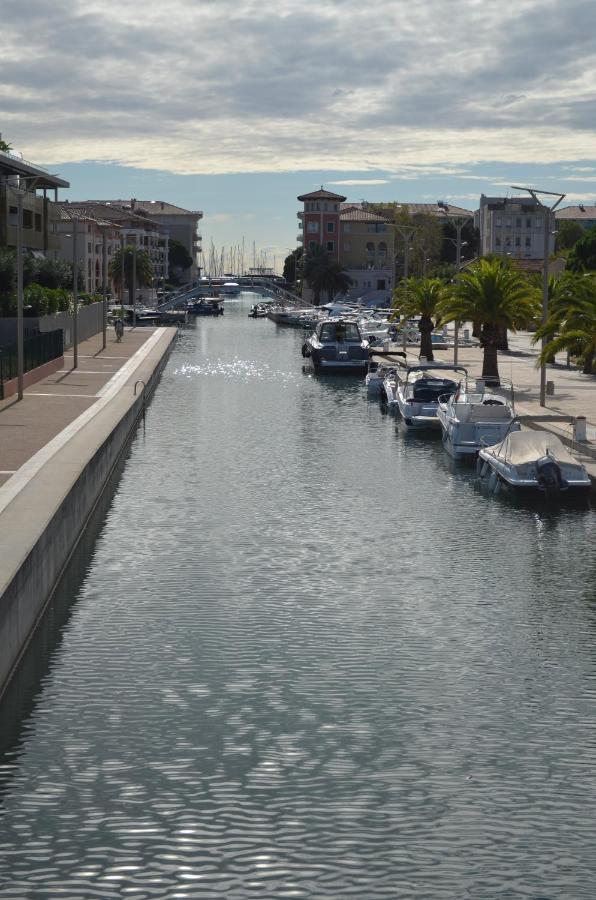 Charmant Appartement A 350M De La Plage Et Du Port เฟรฌูส ภายนอก รูปภาพ